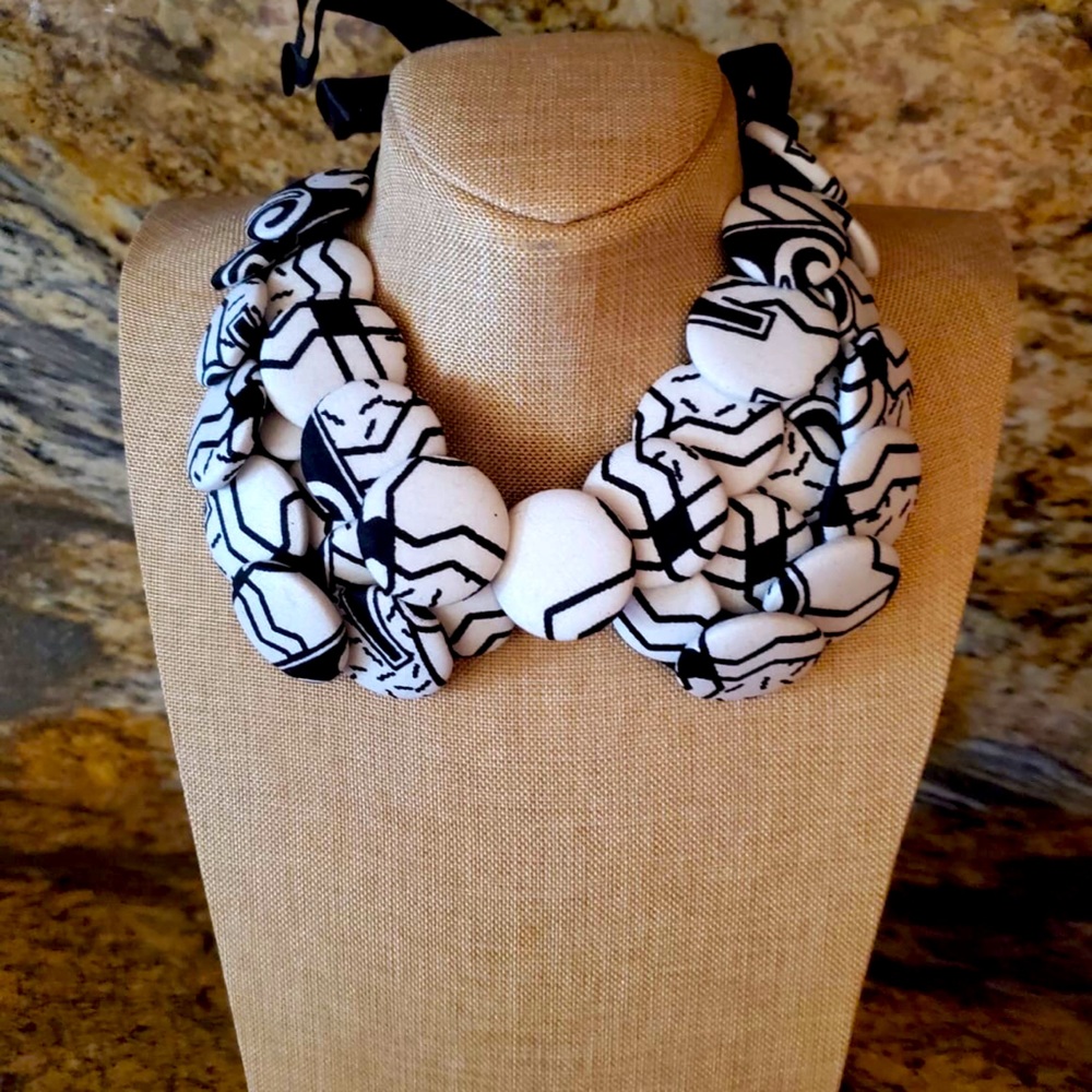 Neckpiece